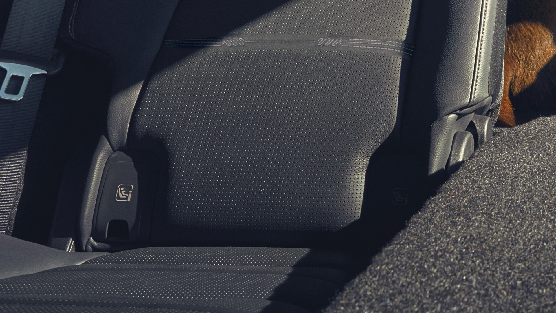 Honda CR-V Hybrid, Nahaufnahme der ISOFIX-Punkte.
