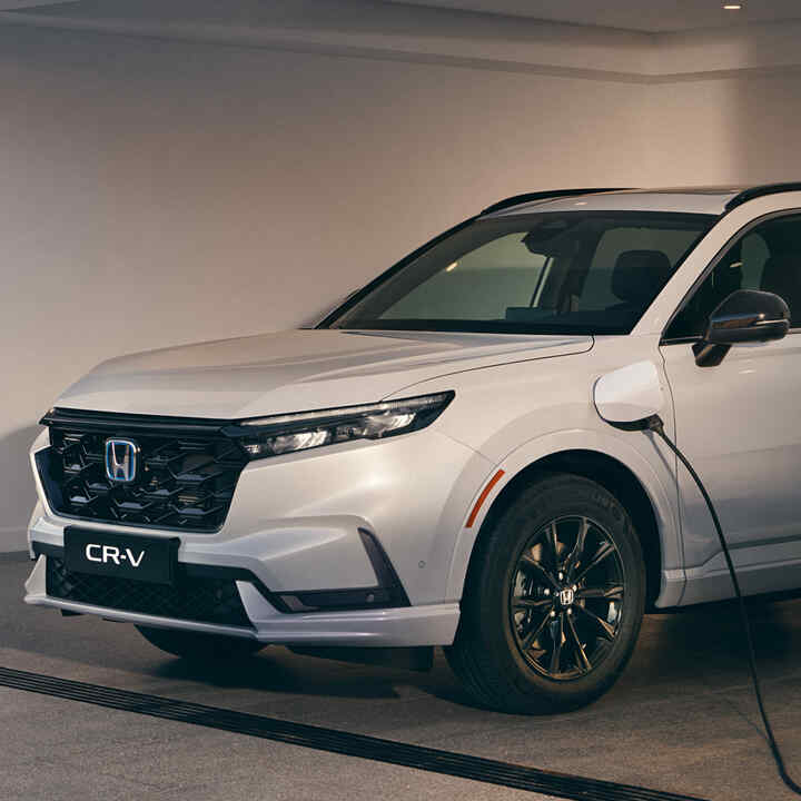 Honda Power Charger, Nahaufnahme mit Honda CR-V Hybrid.