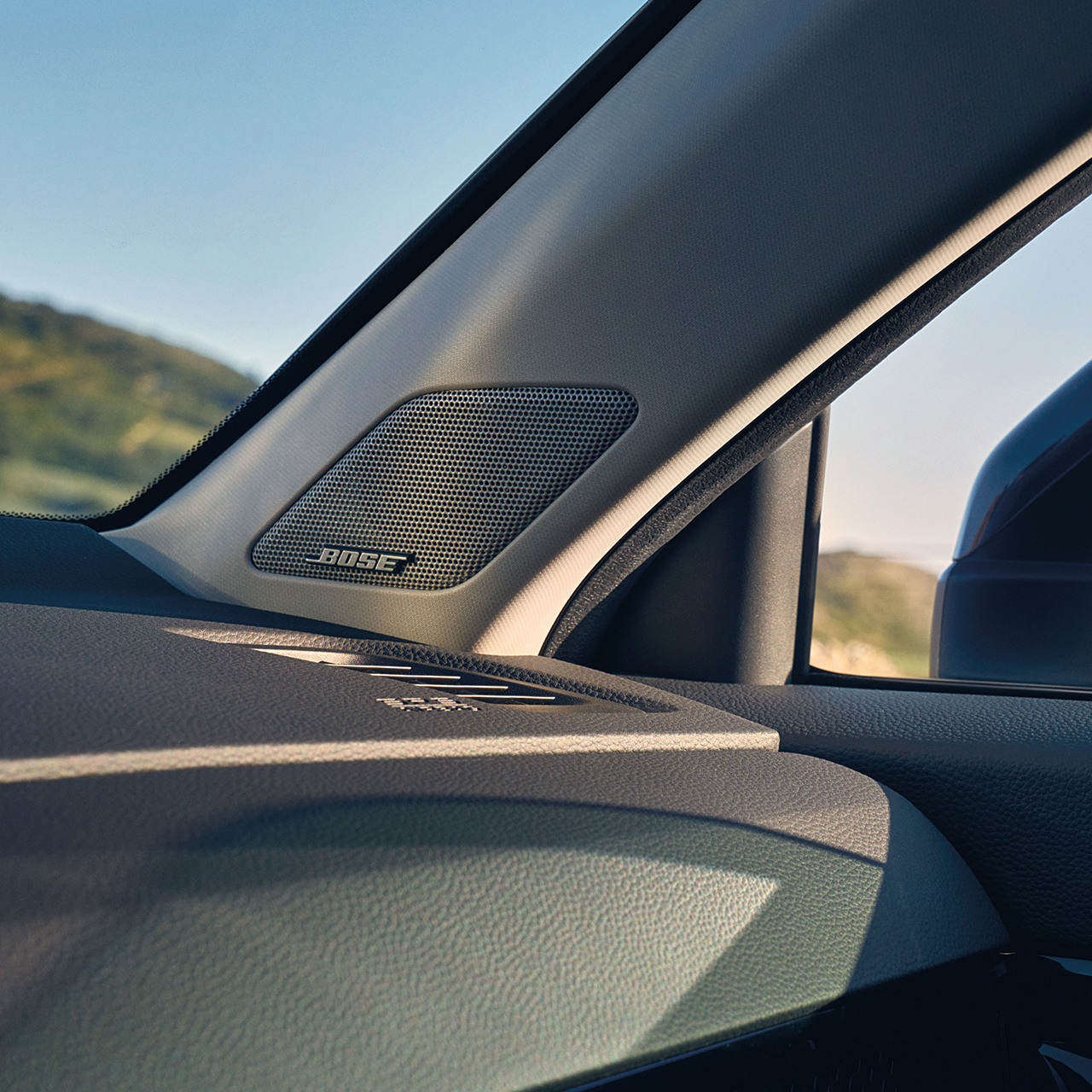 Honda CR-V Hybrid, Nahaufnahme der Bose-Lautsprecher.