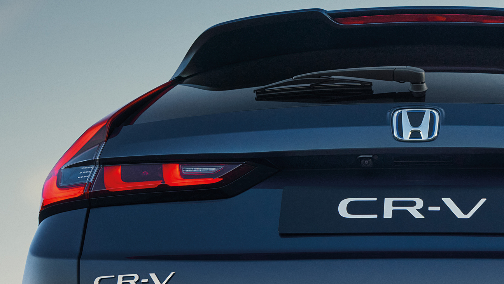 Honda CR-V Hybrid, Nahaufnahme des Hecks.