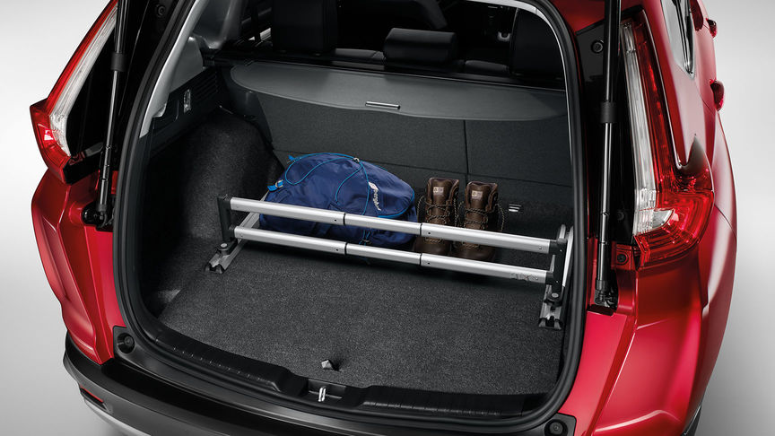 Nahaufnahme des Premium-Kofferraumordnungssystems des Honda CR-V Hybrid