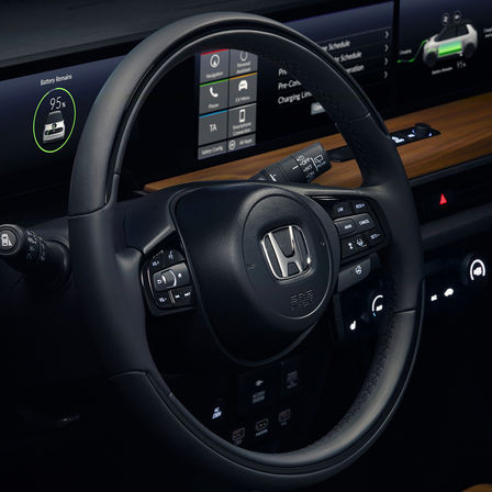 Nahaufnahme des Lenkrads des Honda.