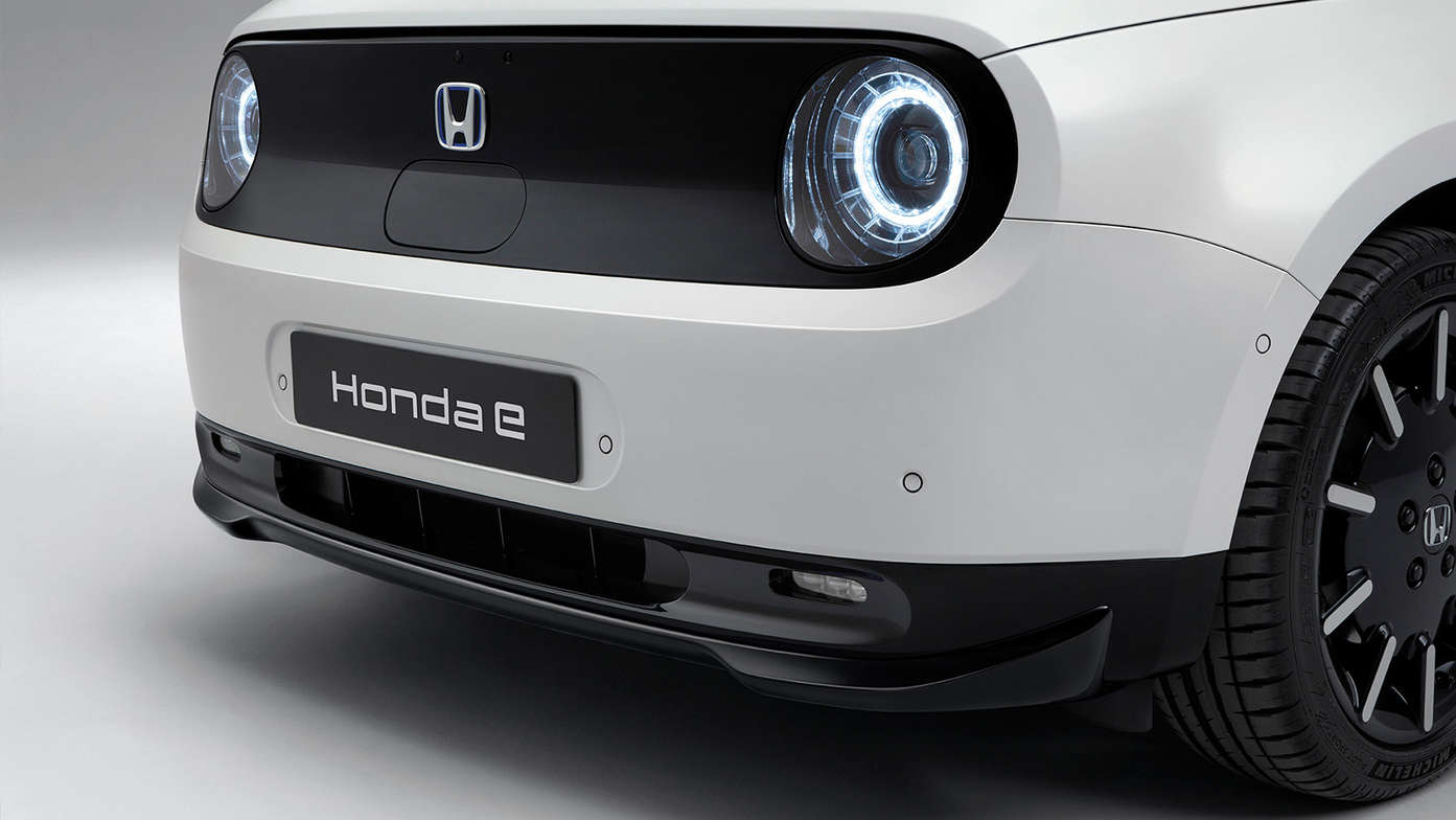 https://www.de.honda.ch/content/dam/central/cars/honda-e-2020/Front_Under_Spoiler_Black.jpg/_jcr_content/renditions/fb.jpg