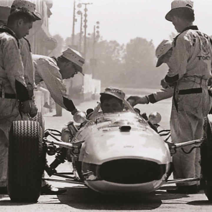 Soichiro Honda bei der Vorbereitung auf unser erstes Formel-1-Rennen beim Grossen Preis von Ungarn 1964.