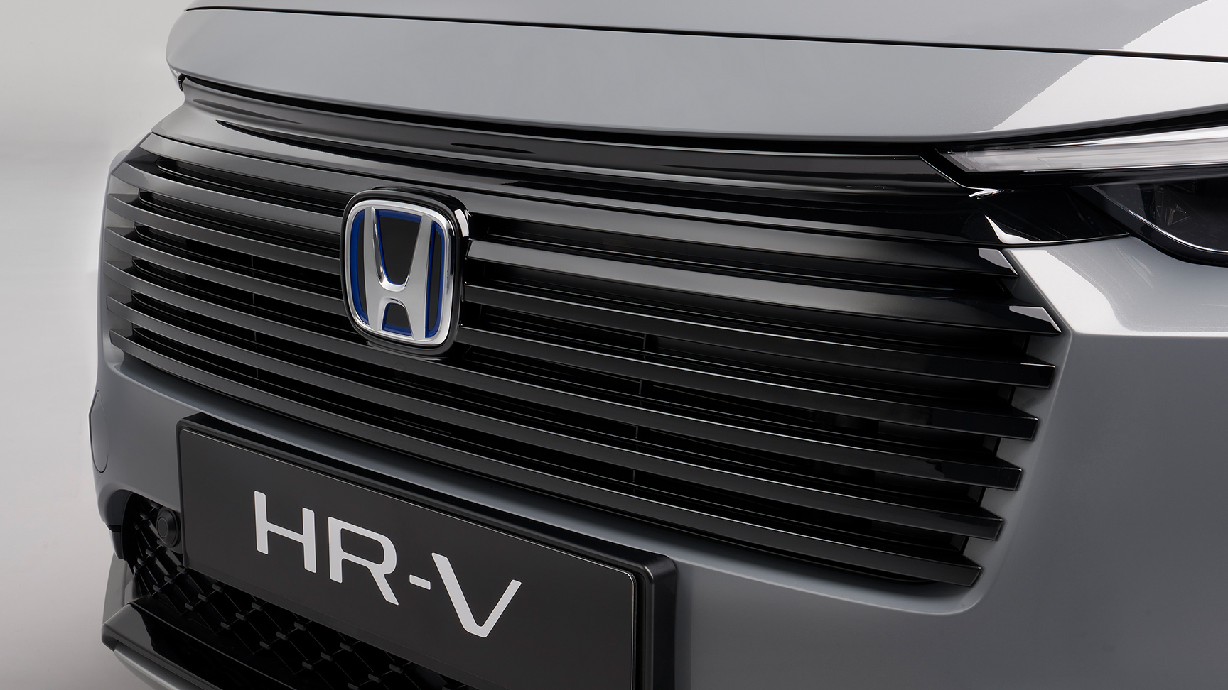 Honda HR-V, glänzend schwarzer Kühlergrill