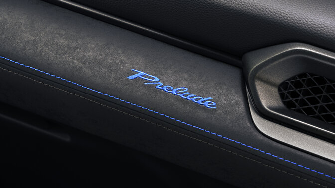 Aufgenähtes Prelude Logo.