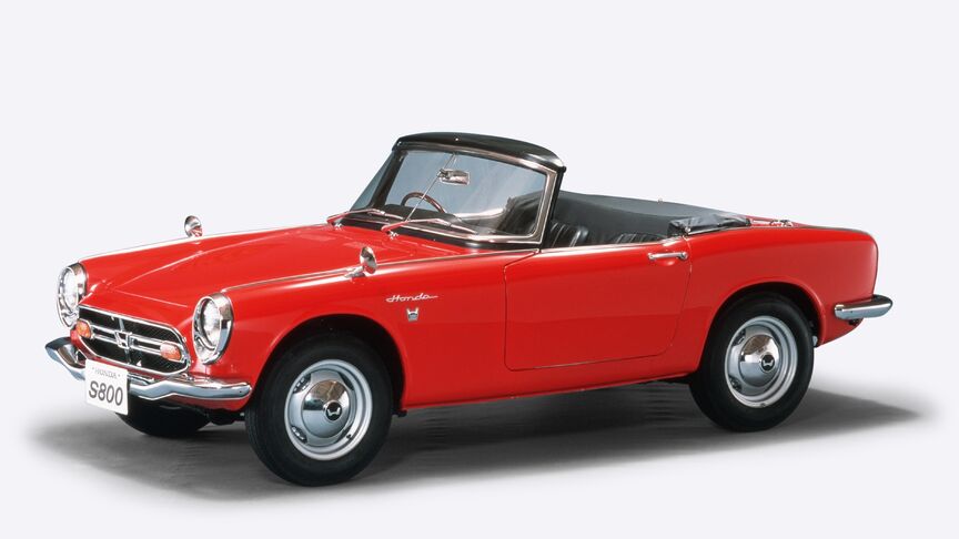 Dreiviertel-Vorderansicht des Honda S800.