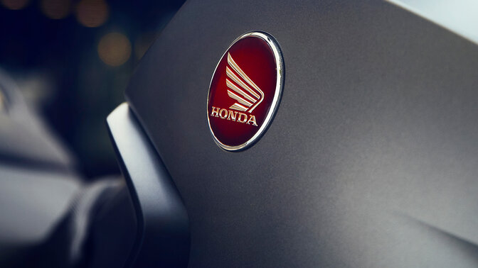 CMX1100, Aufnahme mit Sozius bei Sonnenuntergang