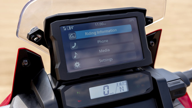 Honda Africa Twin, Zoom auf TFT-Display Bluetooth