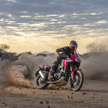 Africa Twin Rot Führerausweis A unbeschränkt