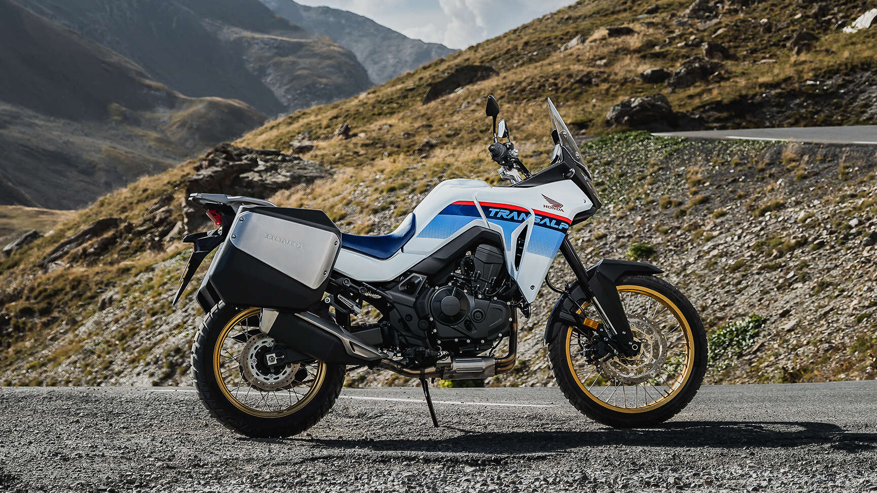 XL750 Transalp mit Touring-Paket.