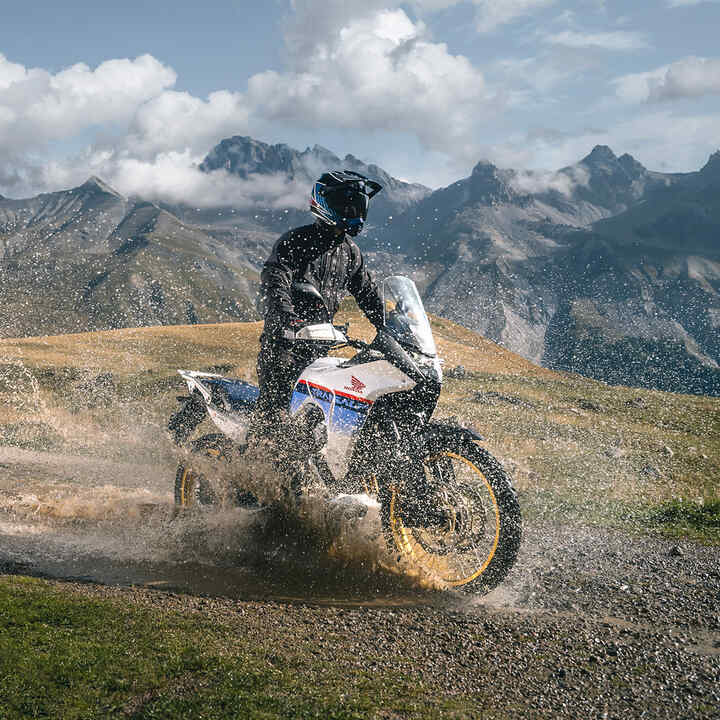 Honda XL750 Transalp bersicht Mittelgro er Adventure Tourer