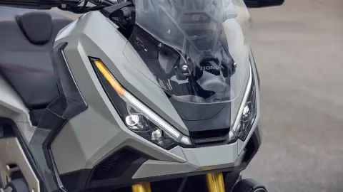 X-ADV, LED-Doppelscheinwerfer