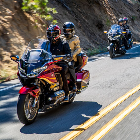 Honda GL1800 Gold Wing mit Fahrer