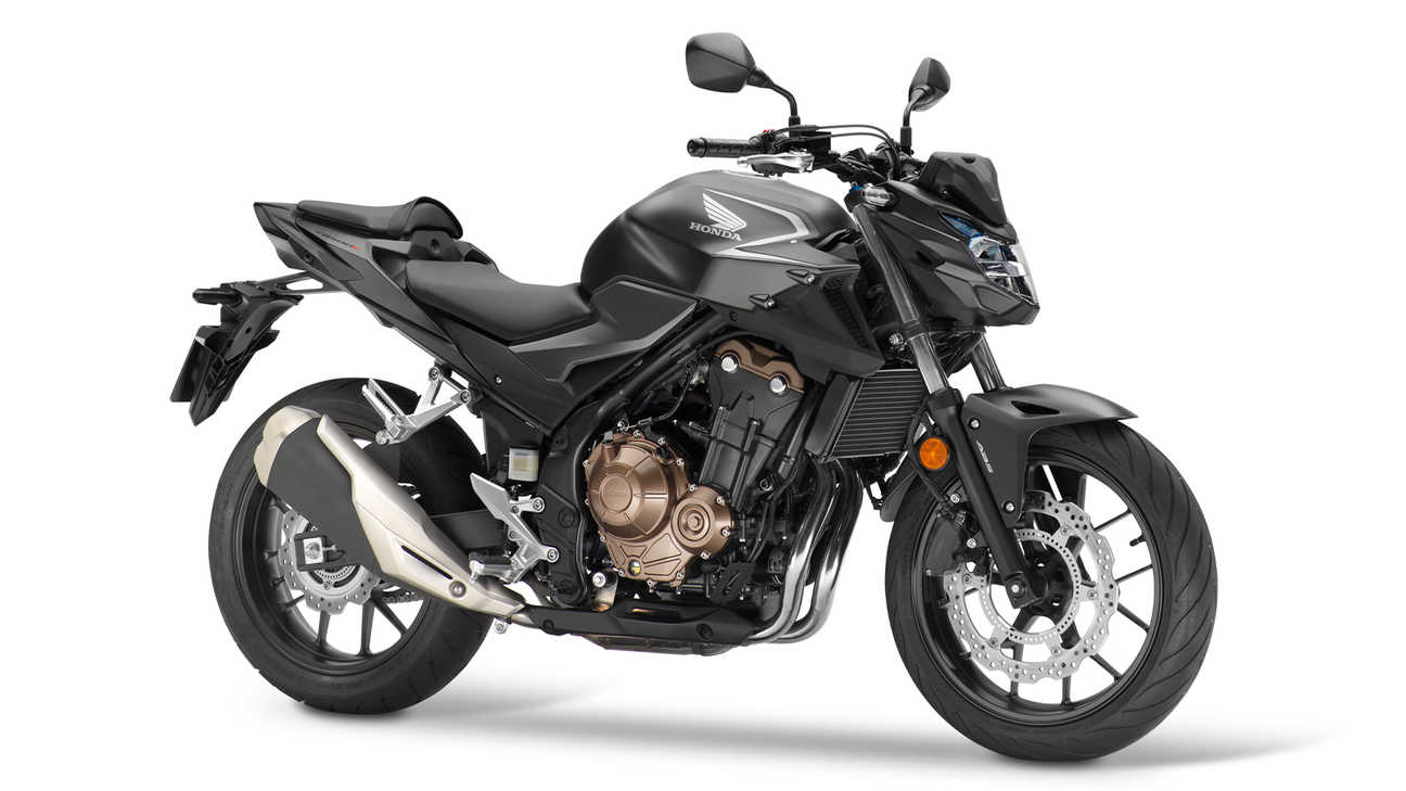 CB500F, Studioaufnahme von rechts