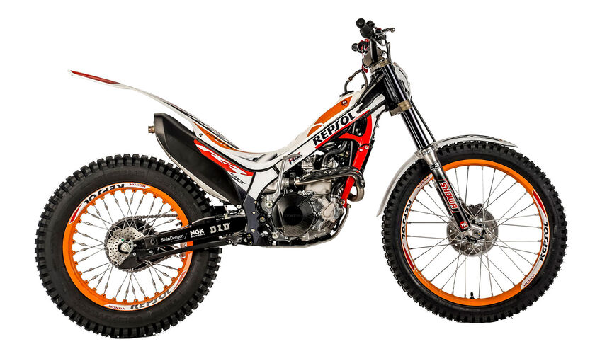 Montesa Cota 4RT Race Replica, Seitenansicht im Stand