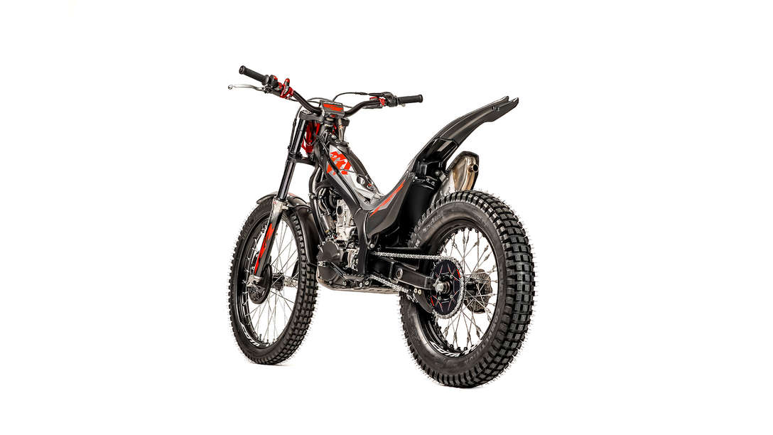 Dreiviertel-Heckansicht Honda Montesa Cota 4RT 301RR von links.