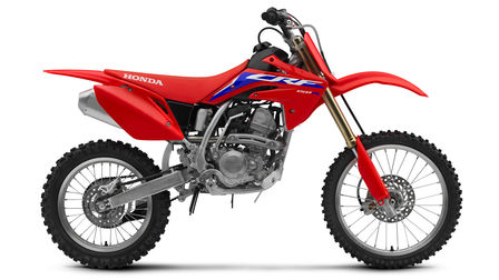 CRF150R &ndash; gewinnt Rennen am laufenden Band