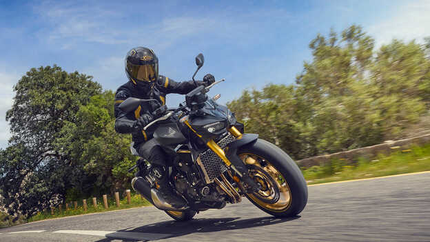 Fahrmodi mit Honda Traktionskontrolle (HSTC)