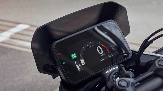 Honda CB500 Hornet, TFT-Display