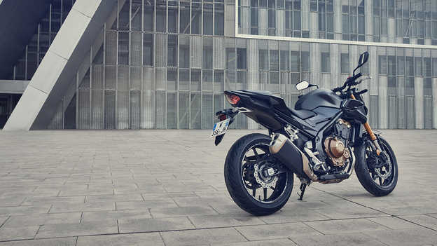 CB500F – Neue leichte Räder und Schwinge