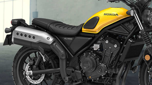 Honda CL500, komfortabler Motorradsitz.