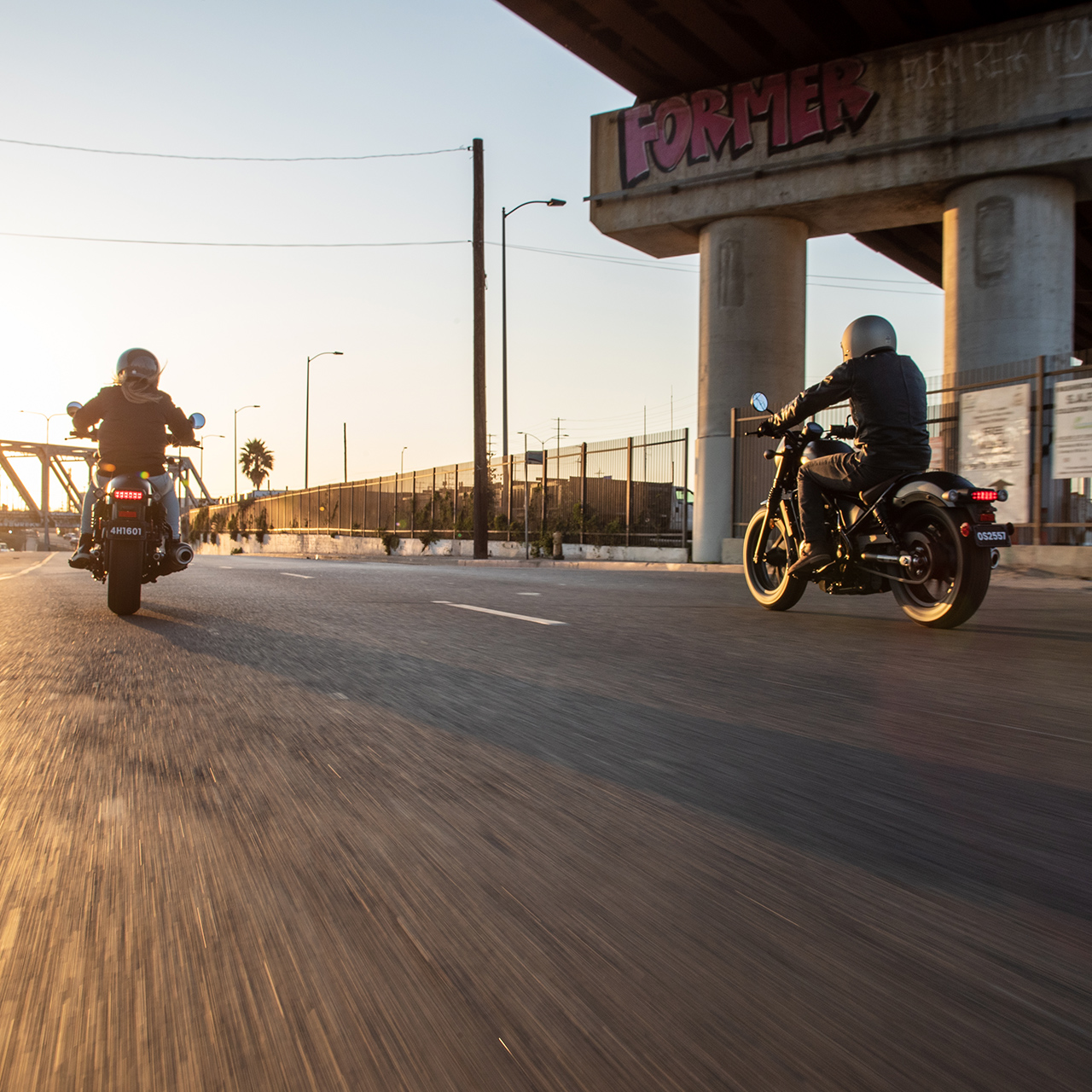 CMX500 Rebel mit zwei Fahrern
