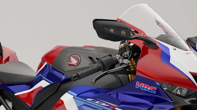 Honda CBR1000RR-R Fireblade SP mit Airbox-Abdeckung aus Carbon