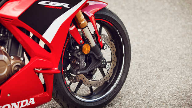 CBR500R, neue Showa SFF-BP-Upside-Down-Gabel (41 mm)