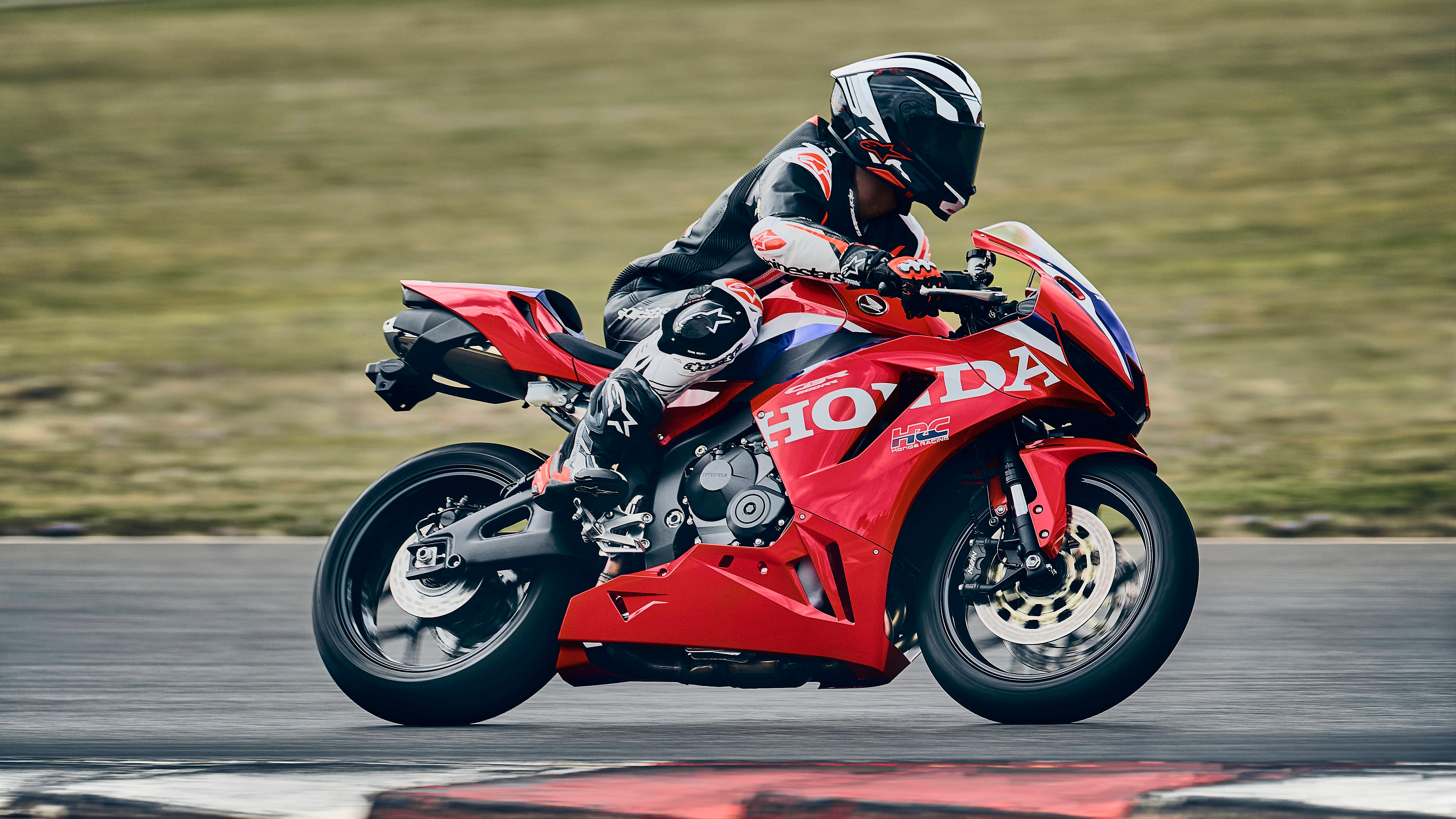 CBR600RR, Quickshifter serienmäßig.
