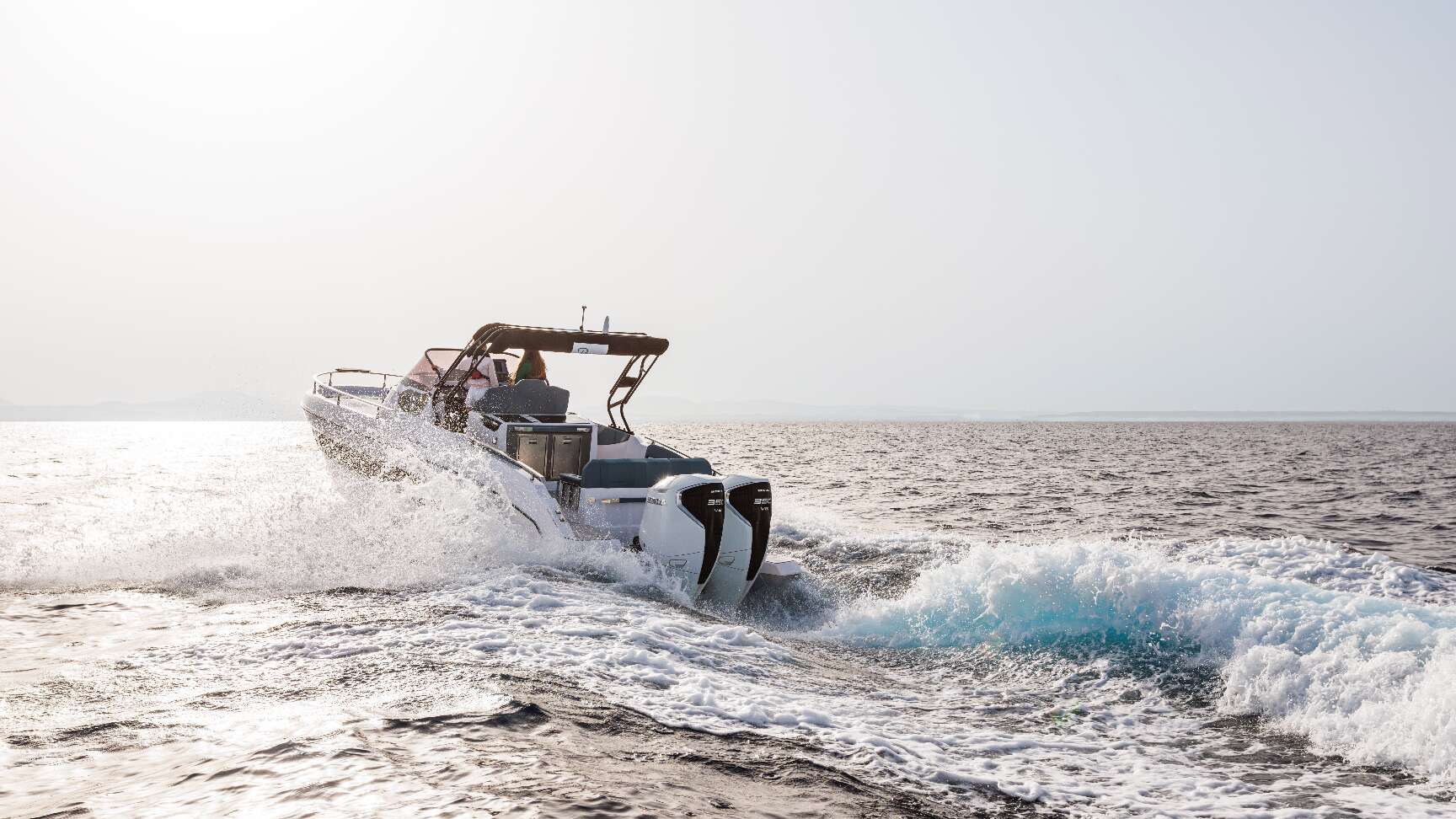 BF250 V6 outboard motor