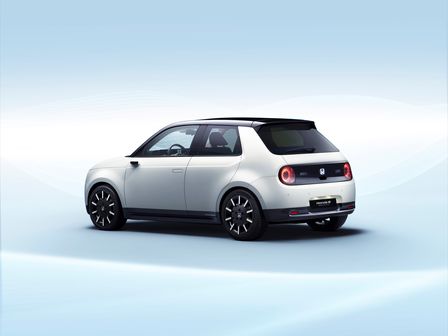 3/4-Heckansicht des Honda Urban EV Concept.