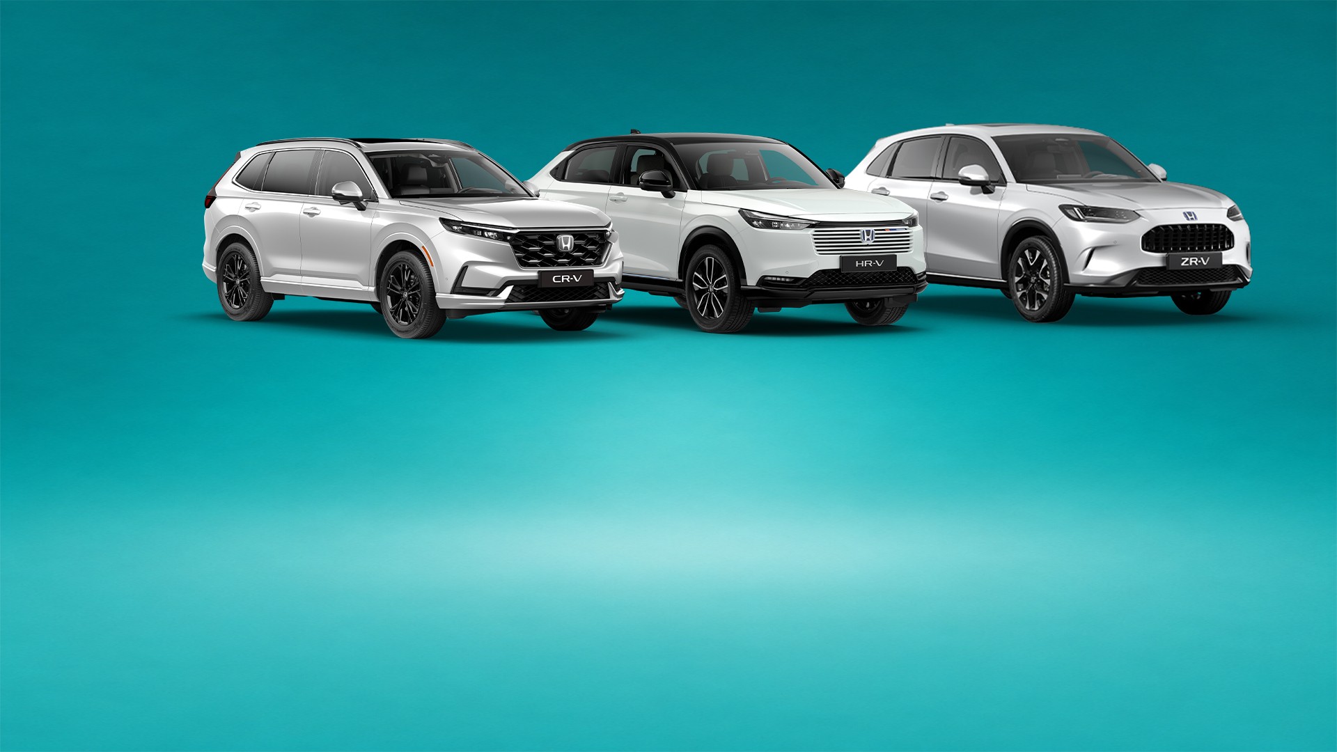 Ein weisser CR-V, HR-V und ZR-V vor einem blauen Farbverlaufshintergrund