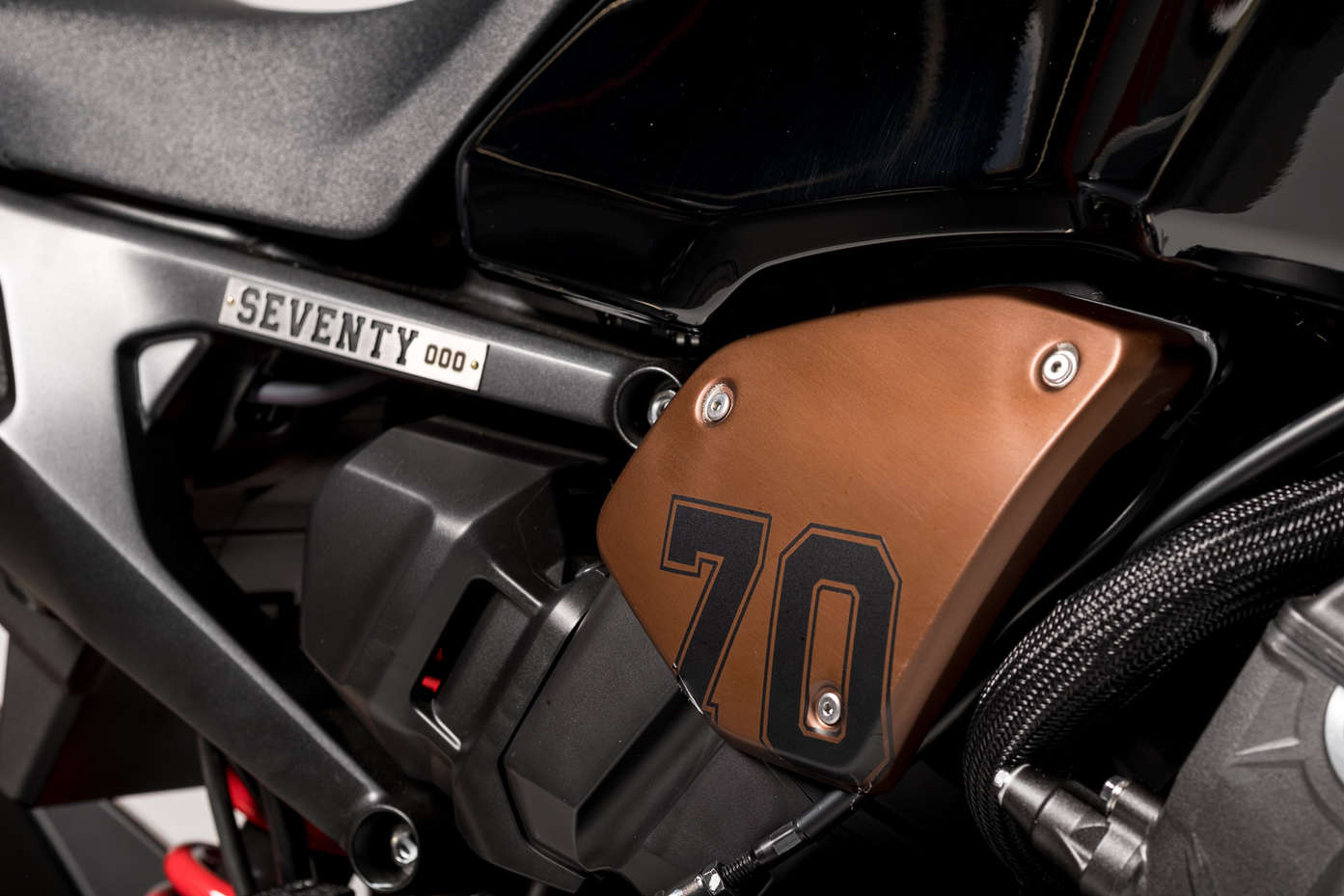 CB1000R LE / SEVENTY SWISS LIMITED EDITION