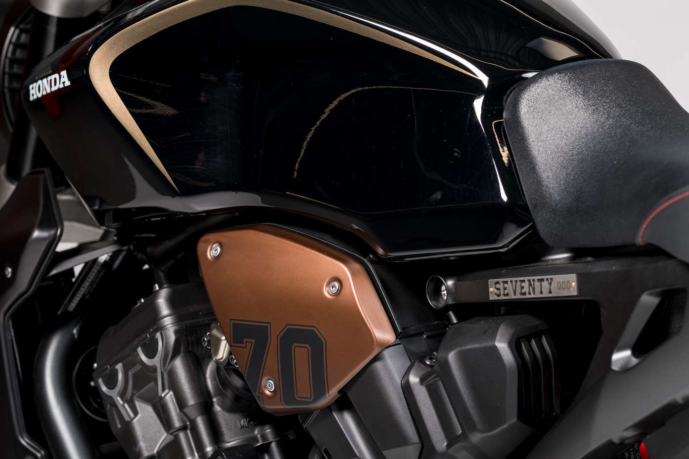 CB1000R LE / SEVENTY SWISS LIMITED EDITION