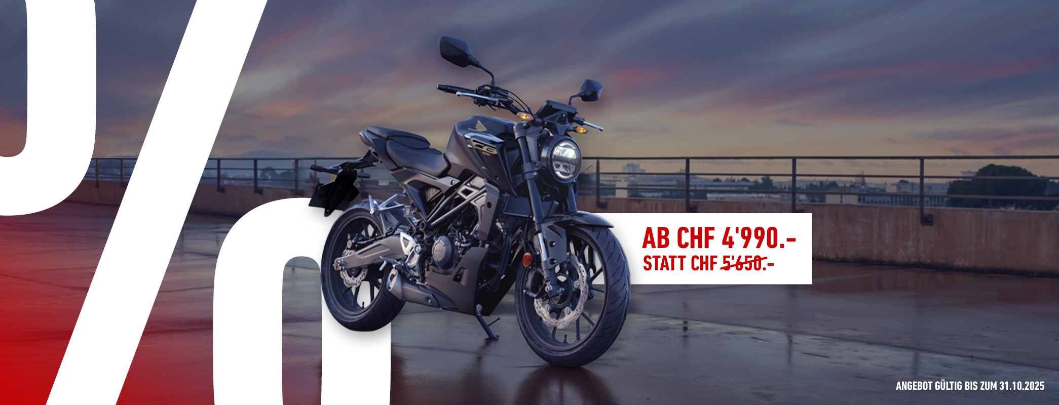 CB125R in Schwarz vor urbanem Hintergrund mit Promotion und % im Hintergrund